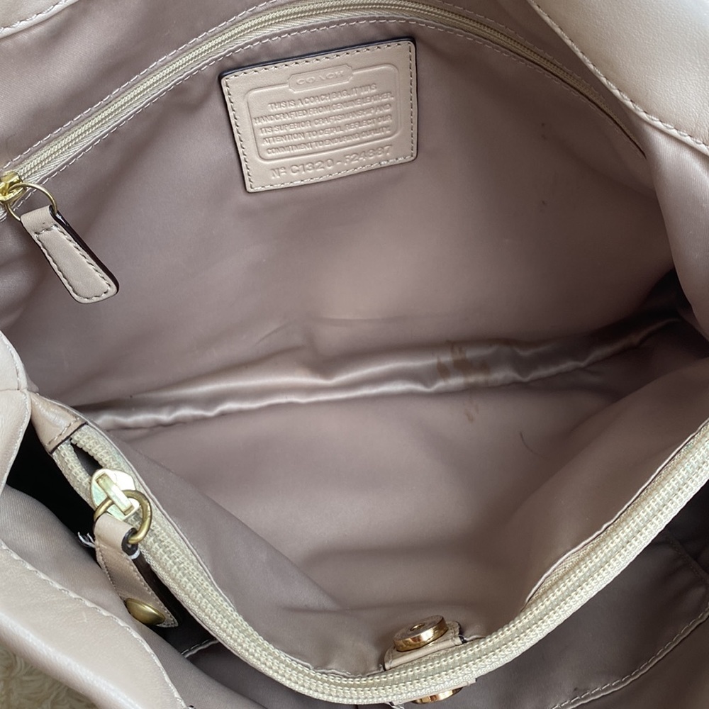 Coach Bag - Picture 8 of 9